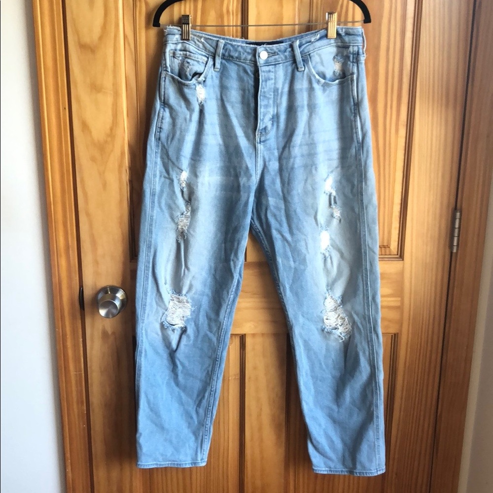Hollister high rise crop boyfriend jeans size 11